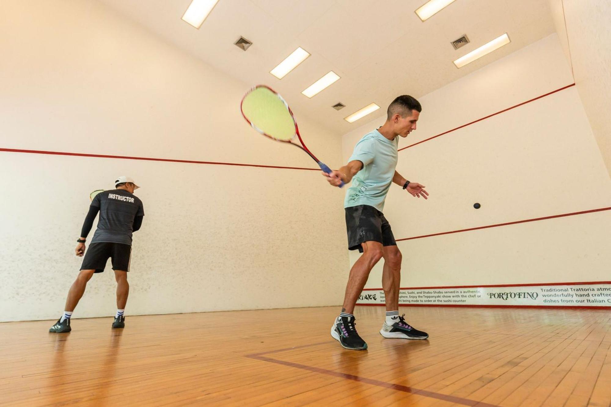 منتجع شاطئ لو ميريديان بوكيت Karon المظهر الخارجي الصورة Squash